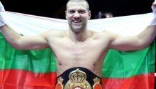 Респект: Тервел Пулев става доброволец в борбата с коронавируса