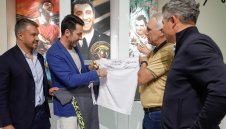 Президентът на БФС изпрати специален подарък на легендарния Буфон