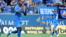 Роналдо вкарва, а Левски бие