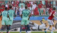 Марадона прати Португалия вкъщи