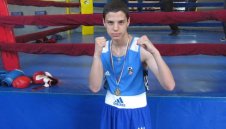 Набиха още двама наши на европейското по бокс