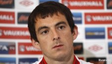 Манчестър Юнайтед готви оферта за Лейтън Бейнс