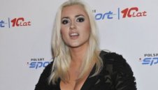 Най-гледаното от европейското: Гърдите на Каролина Шестак