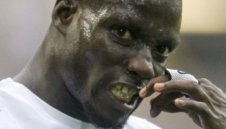 Стефан Апиа: Байерн изглежда страшен, но Юве ще продължи напред