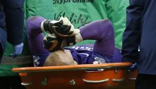 Харт и Стърлинг изгоряха за по месец