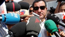 Агентът на Донарума подпука китайците 