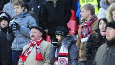 Фенове мръзнаха при -25 градуса заради Пеев и Сираков