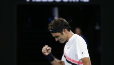 Федерер започна с убедителна победа в Мелбърн