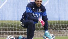 Буфон: Ще играя срещу Коста Рика