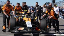 От Ред Бул опитали мръсен номер срещу Ландо, глобиха ги