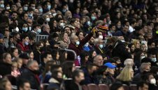 Феновете на Барса готвят митинг срещу шефовете