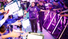 16-годишният Литлър вече е полуфиналист на световното по дартс