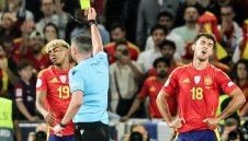 Ясно е кой ще свири на Ямал и Роналдо на финала