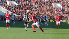 Коронавирус: Капитанът на ЦСКА подновява тренировки