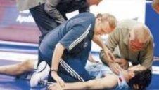 Баскетболист на Алба парализиран след сблъсък със съотборник