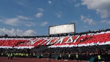 Скандал на "Армията"! Ултраси заплашиха Гриша Ганчев