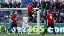 ОФИЦИАЛНО: Юнайтед дава нов договор на Ибра