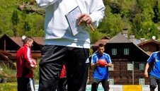 Владимир Вайс сериозно притеснен от нападателната мощ на Парагвай