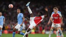 Бивш халф на Арсенал продължава в Ла Лига