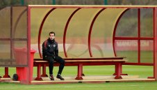 Мхитарян бесен на Моуриньо, иска да се маха