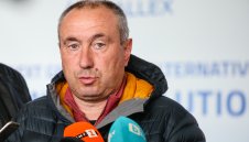 Проблем на "Герена": Левски удари на камък за крило