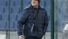 Левски задраска цели 50, договорите на четирима "висят"