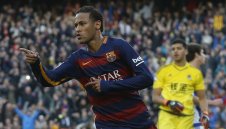 Звярът Неймар иска нов договор