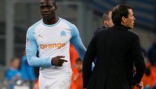 Марсилия прогресира във Франция, Балотели с впечатляващ гол срещу Сент Етиен + ВИДЕО