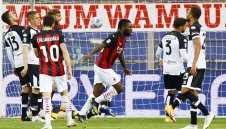 Милан удари Парма, Ибрахимович с директен червен картон