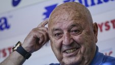 Венци Стефанов оплю Бербатов: Футболът е за мъже, а не за гаджета