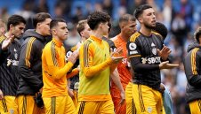 Лийдс с горчиво сефте, Илийката не игра