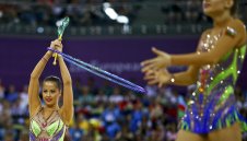 Ансамбълът ни остана четвърти на два обръча и бухалки