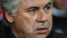 Анчeлоти страда заради болния си баща