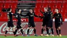 Не правете грешката да отписвате Барса