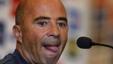 Челси се облизва и за Сампаоли