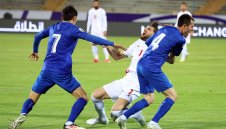 По автомобил на калпак за националите на Узбекистан