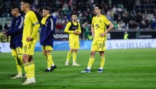 Левски спешно разкарва халфове