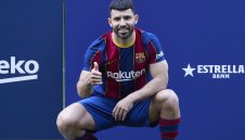 Кун намекна за голям мързел в Барса