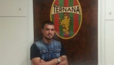 Божинов с мускулна контузия, замениха го преди почивката