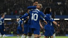 Челси показа красивото и грозното си лице