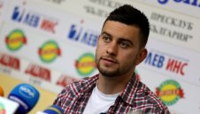 Слави Костов дебютира за Олимпиакос