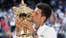 Голям! Джокович с дарение за Бергамо