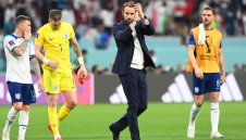 Гарет Саутгейт мрънка след издънката на Англия