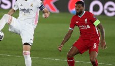 Реал направил услуга на Барса за слабия Вайналдум?