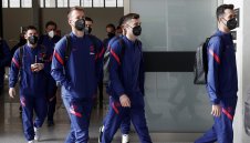 Писна им! Тормозят Меси, Гризи и де Йонг + ВИДЕО