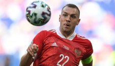 Дзюба към украинци: От именията си в Англия говорите гадости, а Русия ви даде доста