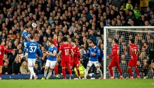 Горчив "карамел" за Ливърпул и Клоп! Мечтата за титла отлетя