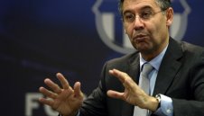 Бартомеу обеща €1 милиард приход за Барса