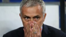 Играчите на Челси недоволни от Моуриньо