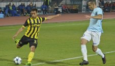 Ботев продължава да раздава коледни договори